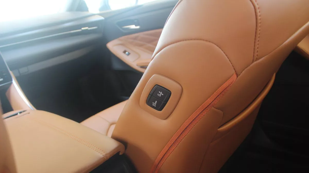 Toyota Avalon 2026 – Full Option | Luxury Sedan | 2026 Model-4-4