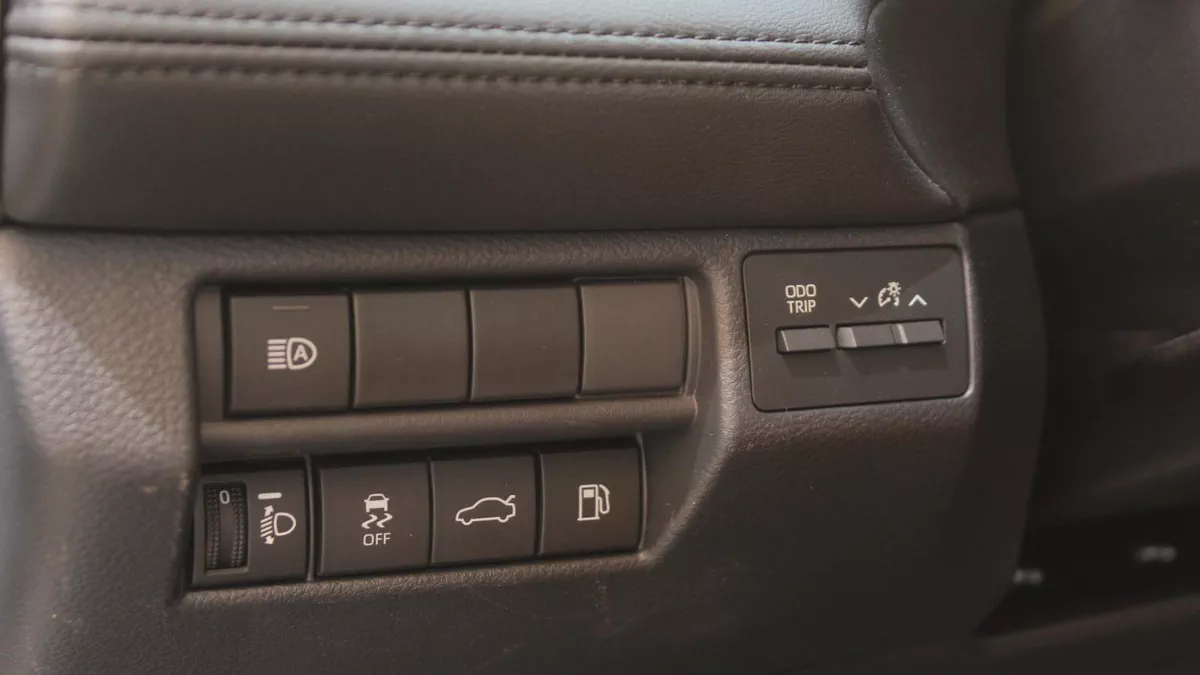 Toyota Avalon 2026 – Full Option | Luxury Sedan | 2026 Model-9-9