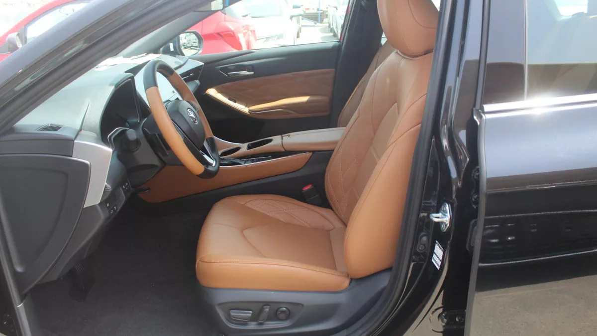 Toyota Avalon 2026 – Full Option | Luxury Sedan | 2026 Model-17-17