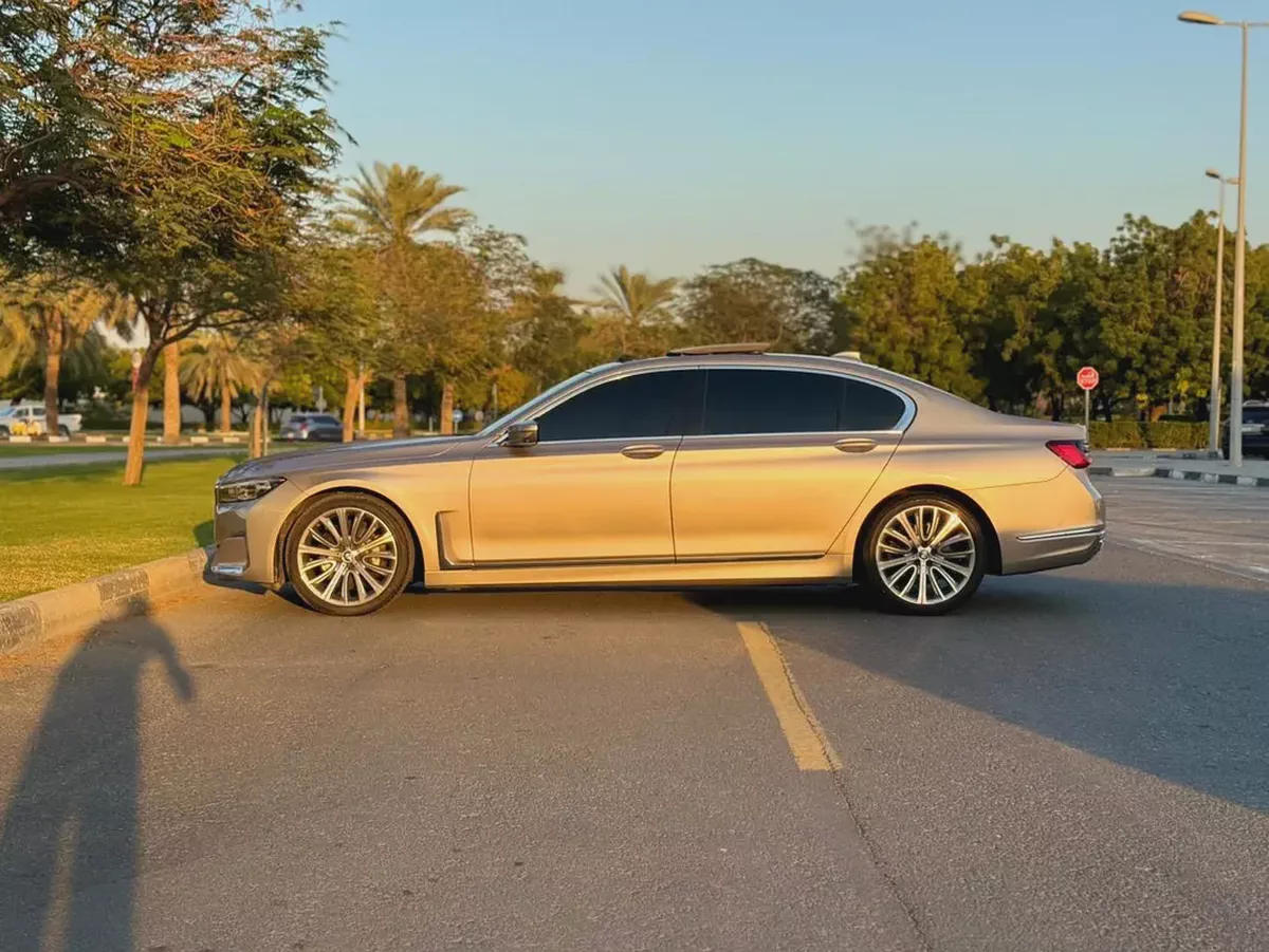 BMW 730 MODEL 2020 GCC SPACE FULL OPTION-6-6