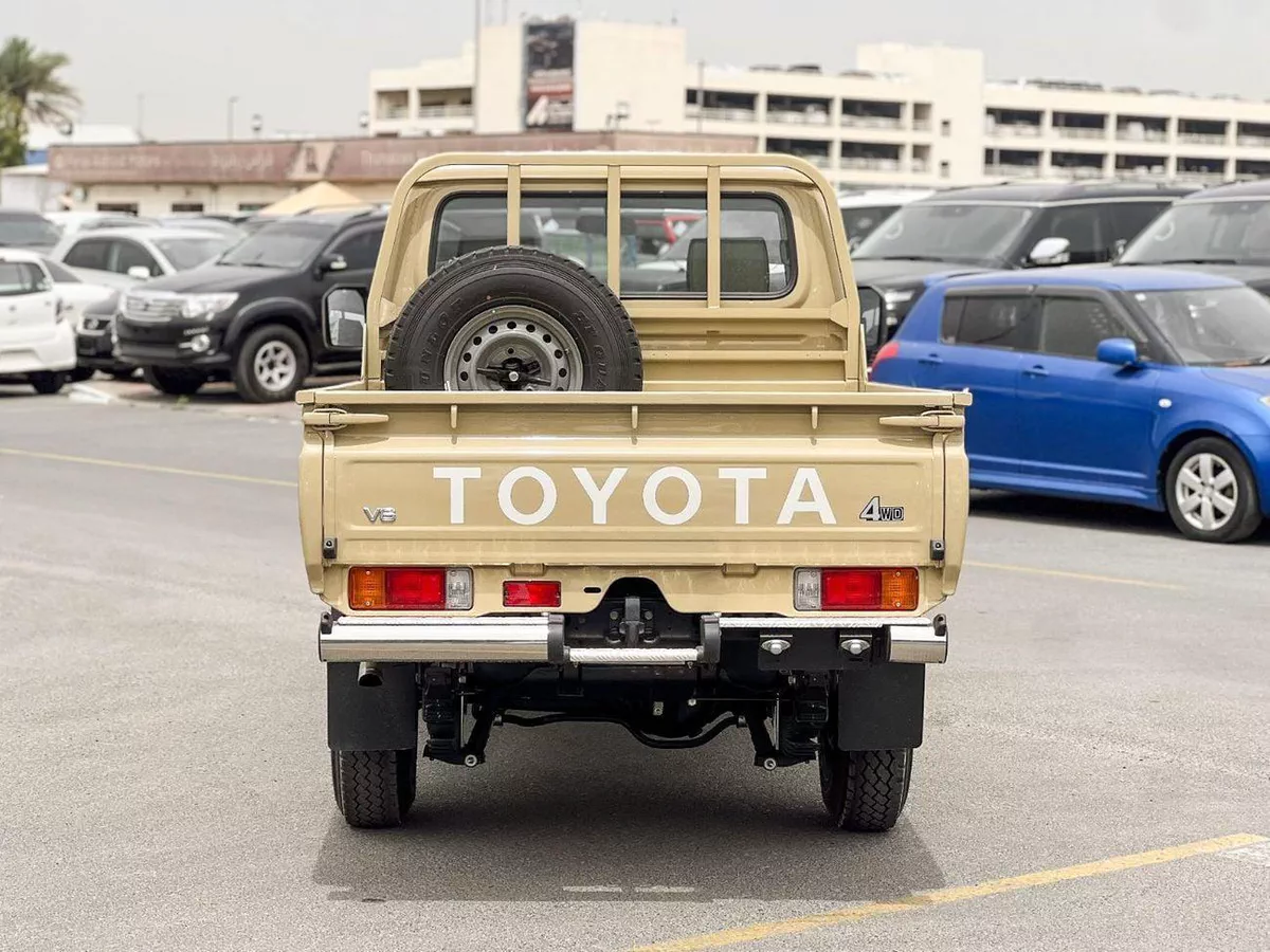 Toyota Land Cruiser Pick Up  EXPORT ONLY - Toyota LC79 4.0L Petrol A/T-5-0