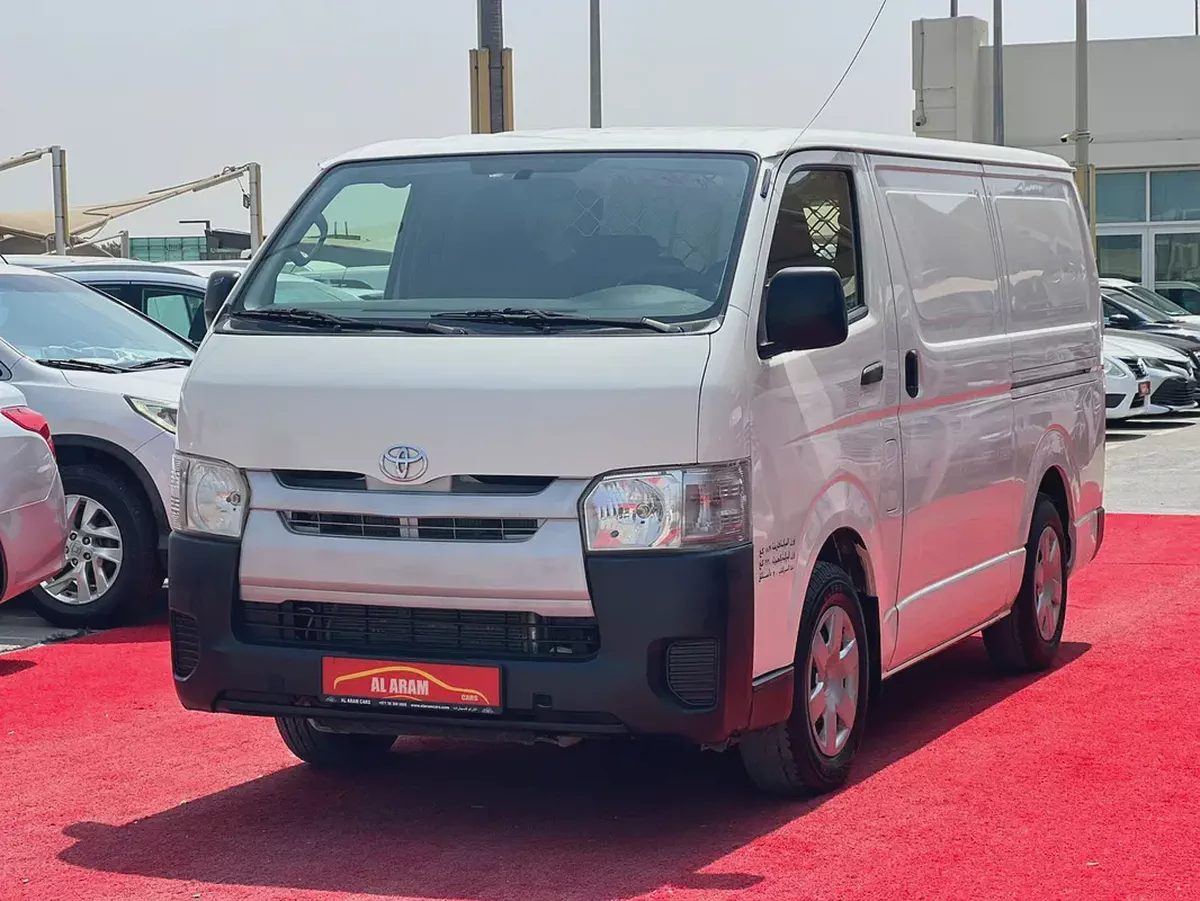 2016 Toyota Hiace | Van | Manual | GCC | Ref#1118-2-2