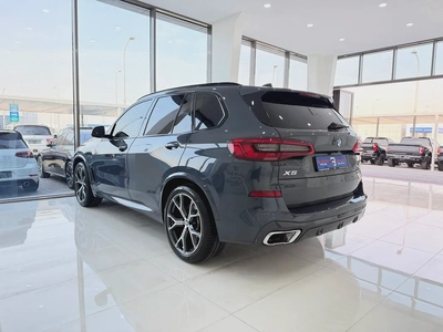 BMW X5 xDrive40i رمادي / اسبريسو  2020 (خليجي)-3