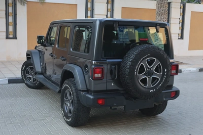 JEEP WRANGLER -unlimited sport 2018-129000KM-GCC SPECS-FULL SERVICE HISTORY-EXCELLENT CONDITION-2