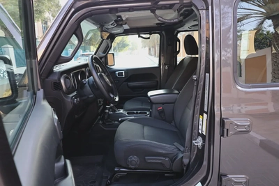 JEEP WRANGLER -unlimited sport 2018-129000KM-GCC SPECS-FULL SERVICE HISTORY-EXCELLENT CONDITION-10