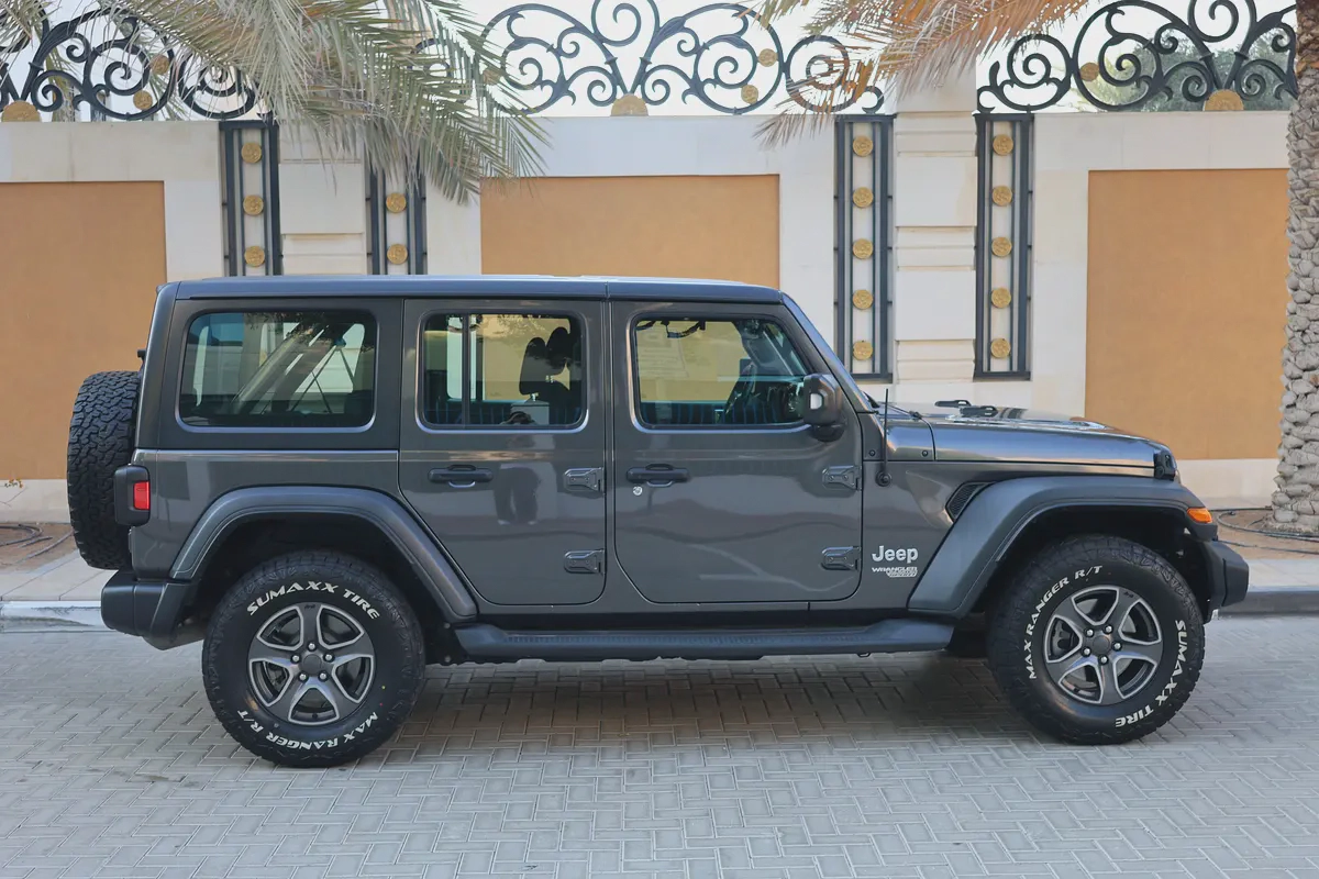 JEEP WRANGLER -unlimited sport 2018-129000KM-GCC SPECS-FULL SERVICE HISTORY-EXCELLENT CONDITION-8-8