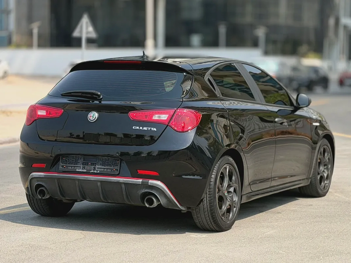Pristine Condition | 2019 Alfa Romeo Giulietta Veloce | GCC Specs-16-16