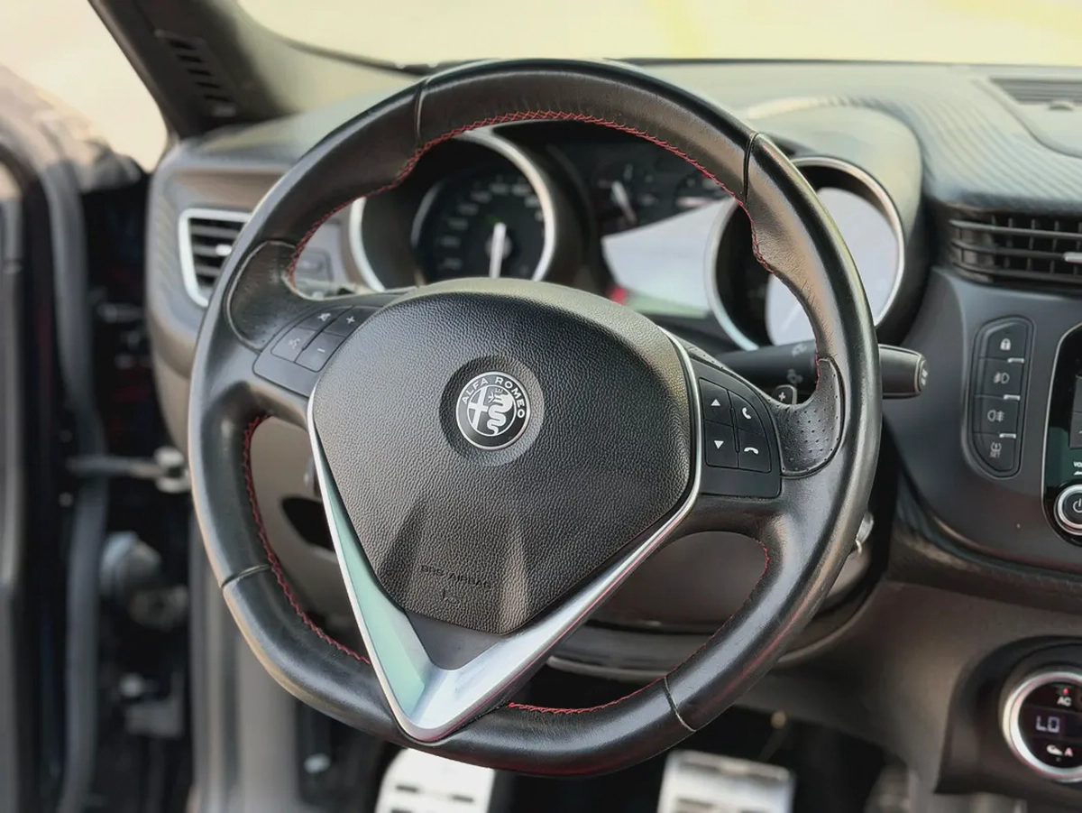 Pristine Condition | 2019 Alfa Romeo Giulietta Veloce | GCC Specs-5-5