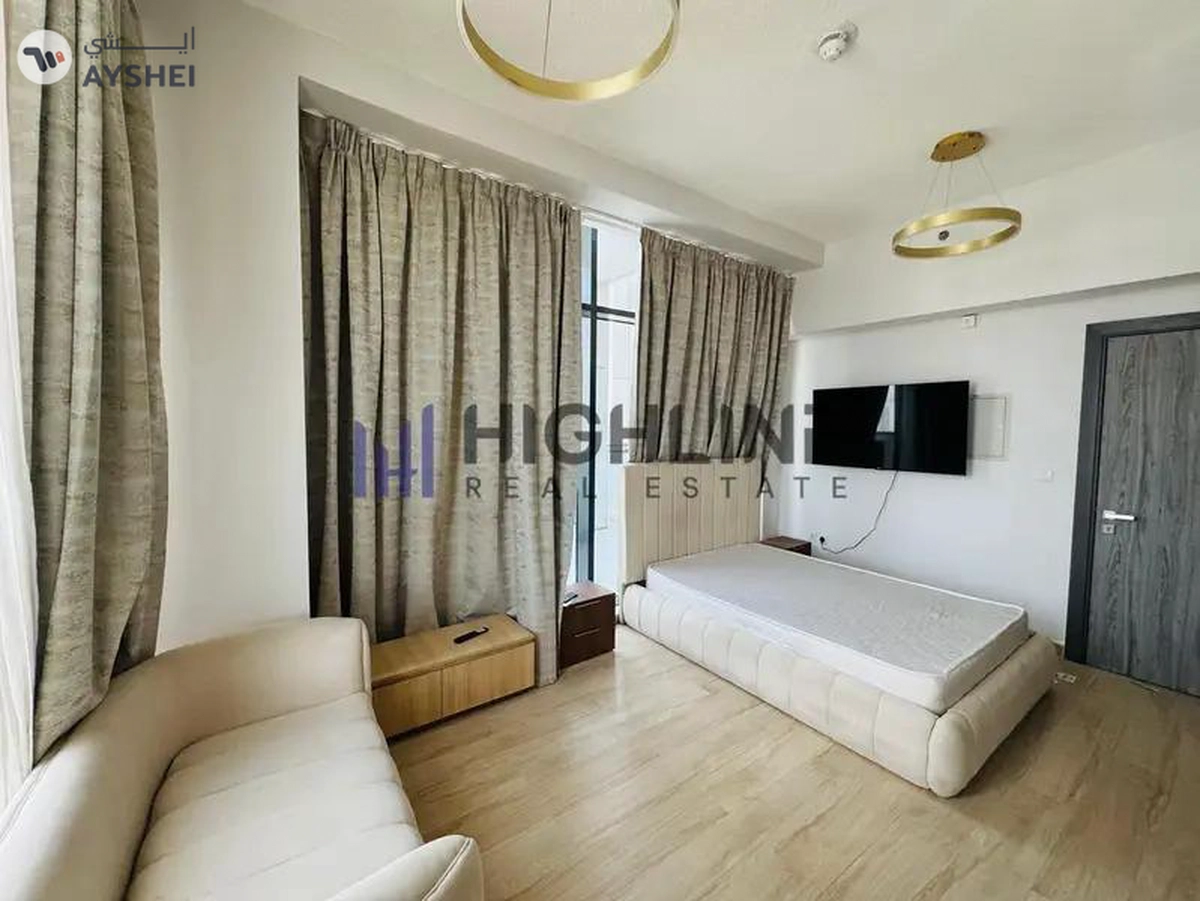 Prime Location| High Floor | Vacant
