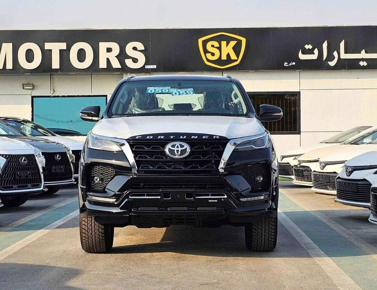 Toyota Fortuner VXR SR5 ADVENTURE / 4.0L V6 PETROL / FRONT PWR SEATS / PUSH START / DIFF LOCK AUTO A/C (CODE # F6HA)-1-0