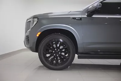 GMC Yukon AT4 2022 | GCC Specs | Pristine Condition-4