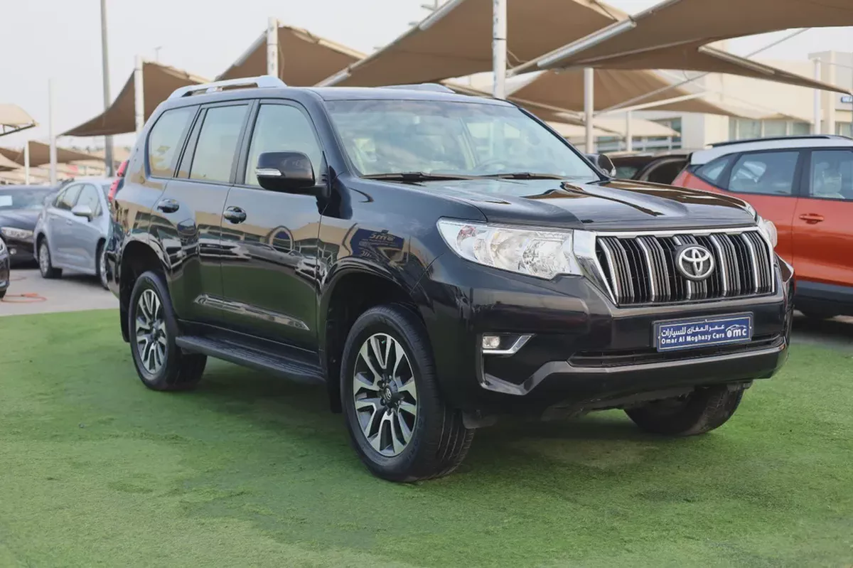 Used Toyota Land Cruiser Prado 5 Door 4.0L GXR 2022-8-8