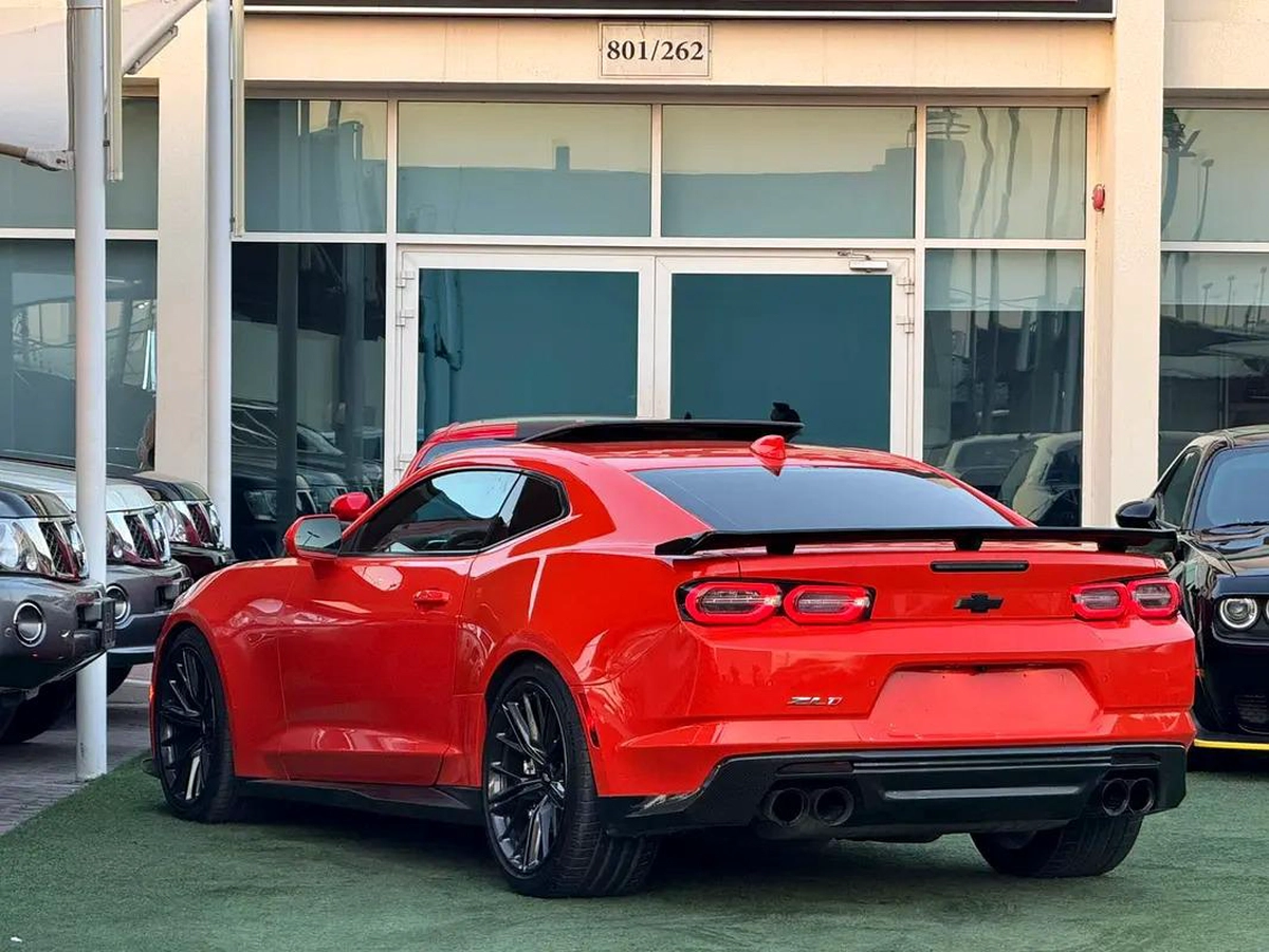 CHEVROLET CAMARO ZL1 GCC 2019 FULL OPTION ORIGINAL PAINT PERFECT CONDITION FULL SERVICE HISTORY-10-10