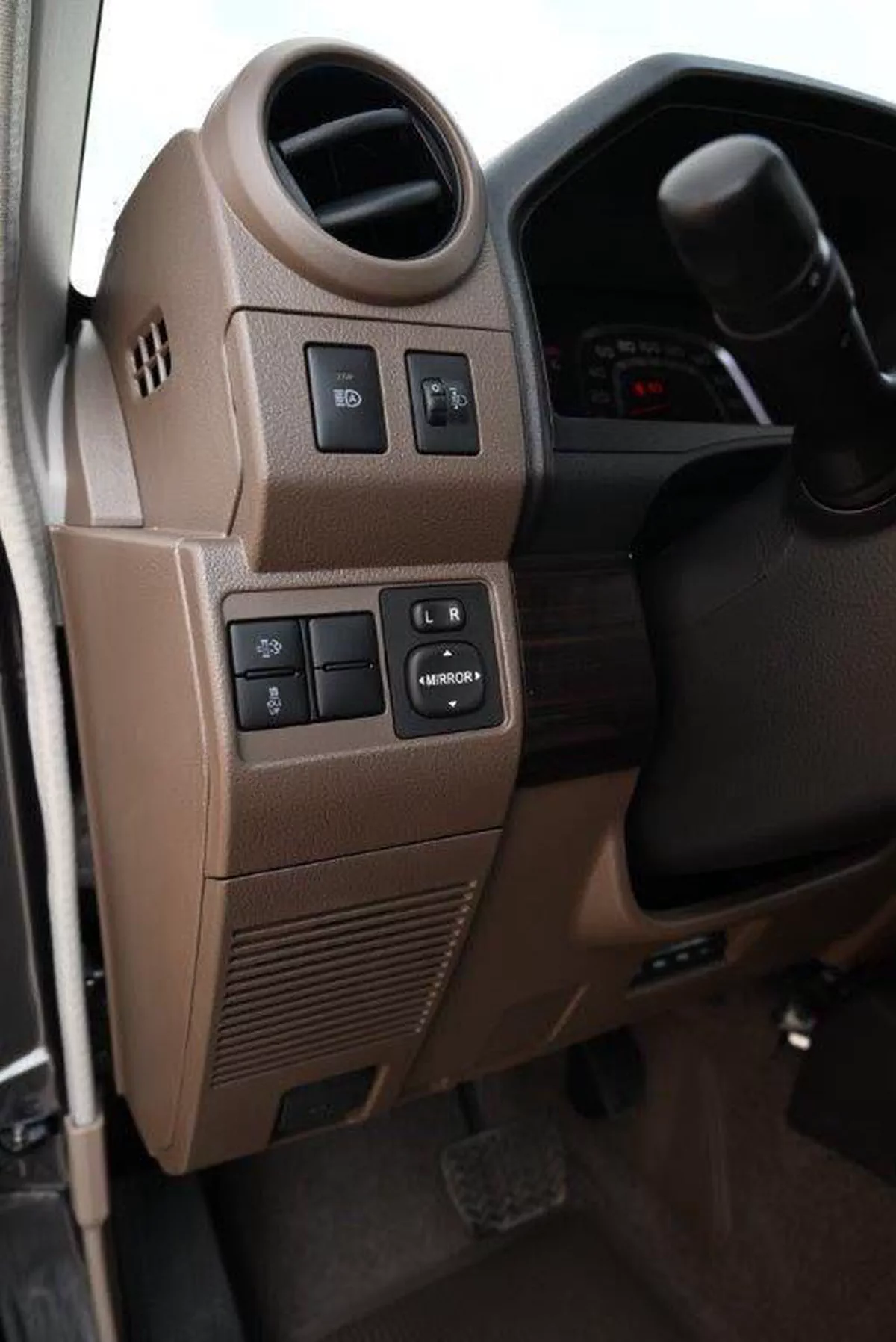 Toyota Land Cruiser Hardtop 2026 – 4×4 2026 Model-10-10