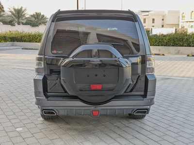 MITSUBISHI PAJERO 2017 GLS MID OPTION GCC IN EXCELLENT CONDITION-16