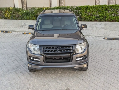 MITSUBISHI PAJERO 2017 GLS MID OPTION GCC IN EXCELLENT CONDITION-17