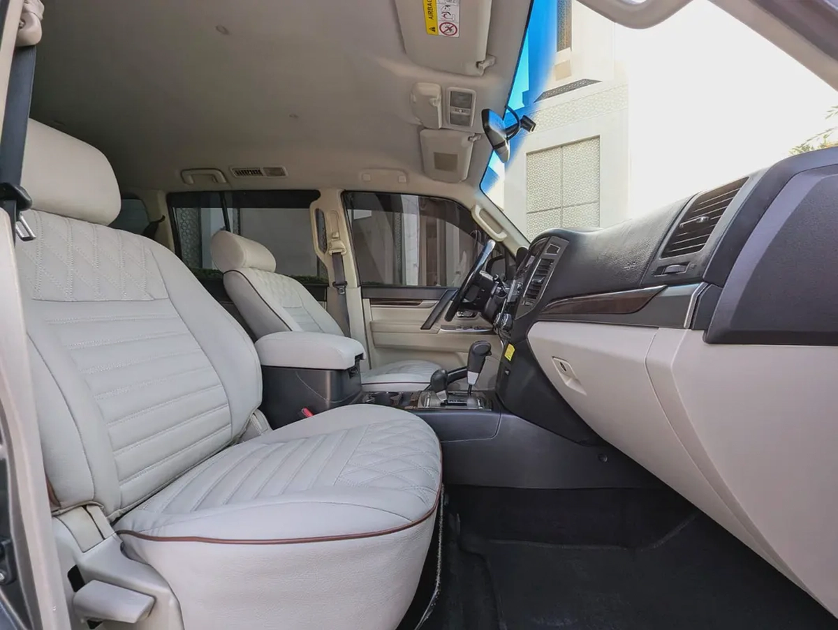MITSUBISHI PAJERO 2017 GLS MID OPTION GCC IN EXCELLENT CONDITION