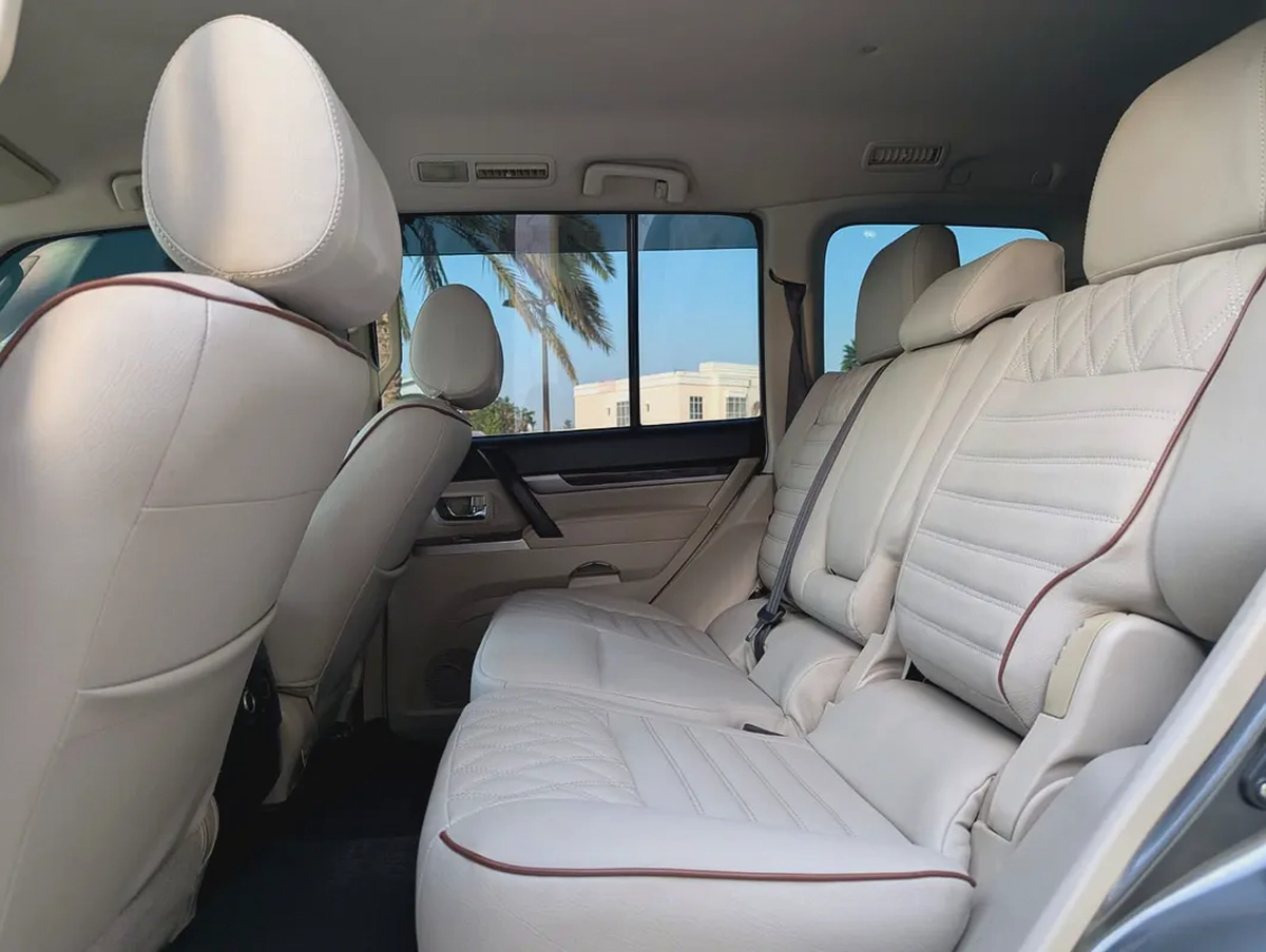MITSUBISHI PAJERO 2017 GLS MID OPTION GCC IN EXCELLENT CONDITION