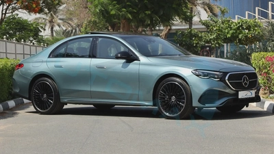 2026 Mercedes-Benz E 300 AMG EQ Boost 2.0T RWD GCC 0Km With 2 Years Unlimited Mileage Warranty-3