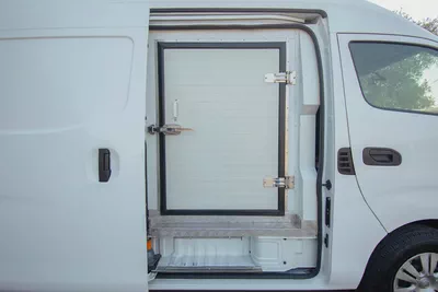 Urvan Freezer High Roof | Manual | GCC Specs | Ref#N26899-6