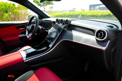 2024 Mercedes-Benz GLC 300 4MATIC | Luxury & Innovation | US Specs-3