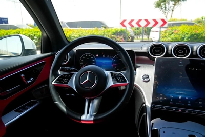 2024 Mercedes-Benz GLC 300 4MATIC | Luxury & Innovation | US Specs-18