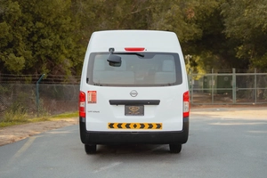 High-Roof 13-Seater Passenger Van | Manual | GCC Specs | Ref#N85546