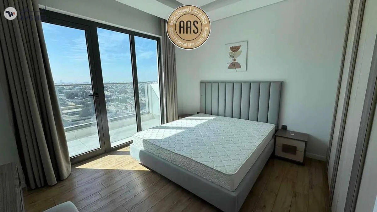 3bhk panthouse close to metro fully furnished rent only 240k-2-2