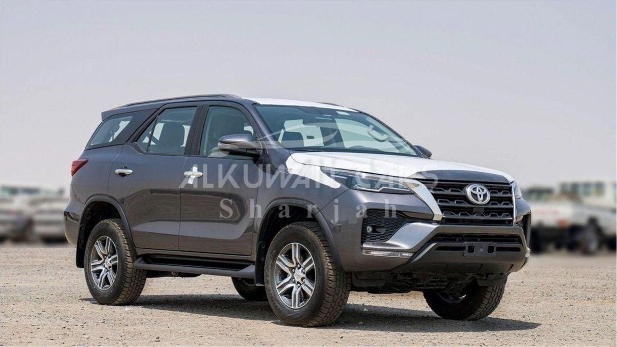 Toyota Fortuner Toyota Fortuner 2.4L Diesel AT 4X4 MY2025-1-0