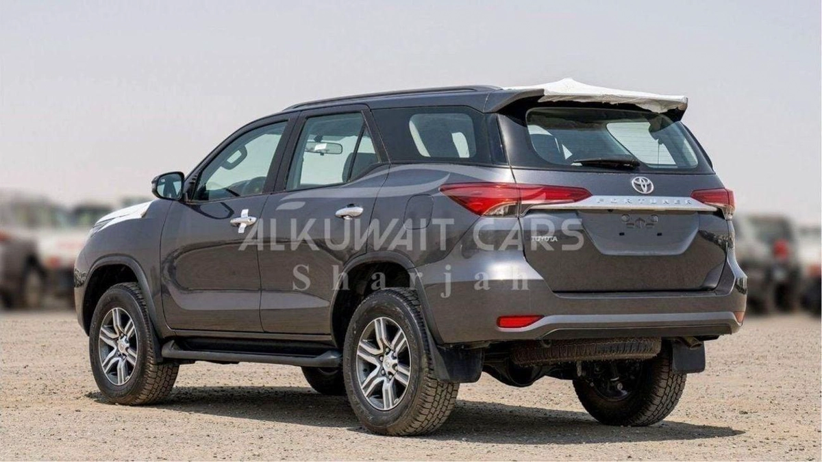 Toyota Fortuner Toyota Fortuner 2.4L Diesel AT 4X4 MY2025-3-0
