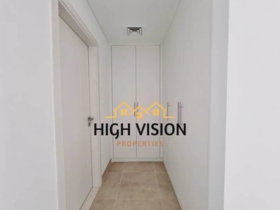 Elegant Sea View | 1BHK Balcony | Brand New-11