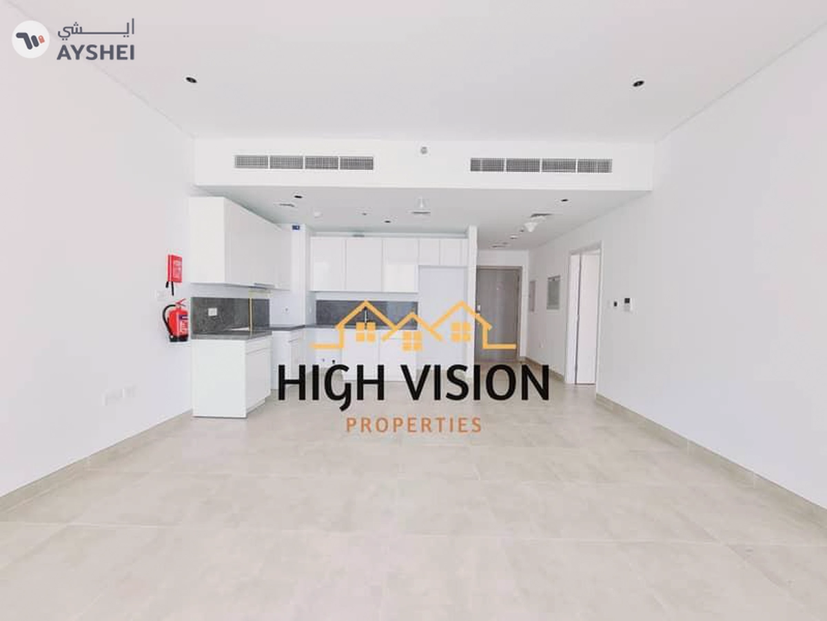 Elegant Sea View | 1BHK Balcony | Brand New-4-4