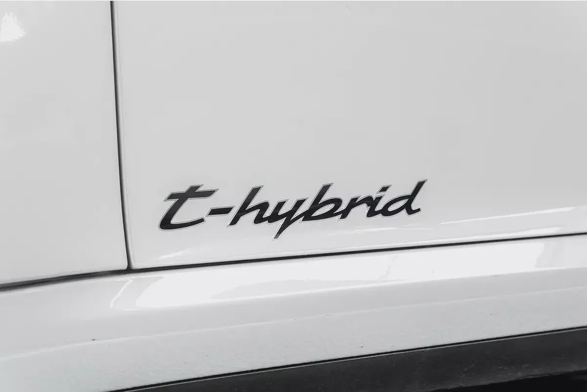 AED 14,329 / 60 months | 0% DP | 2025 Porsche 911 Carrera GTS T- Hybrid / Porsche Warranty-13-13