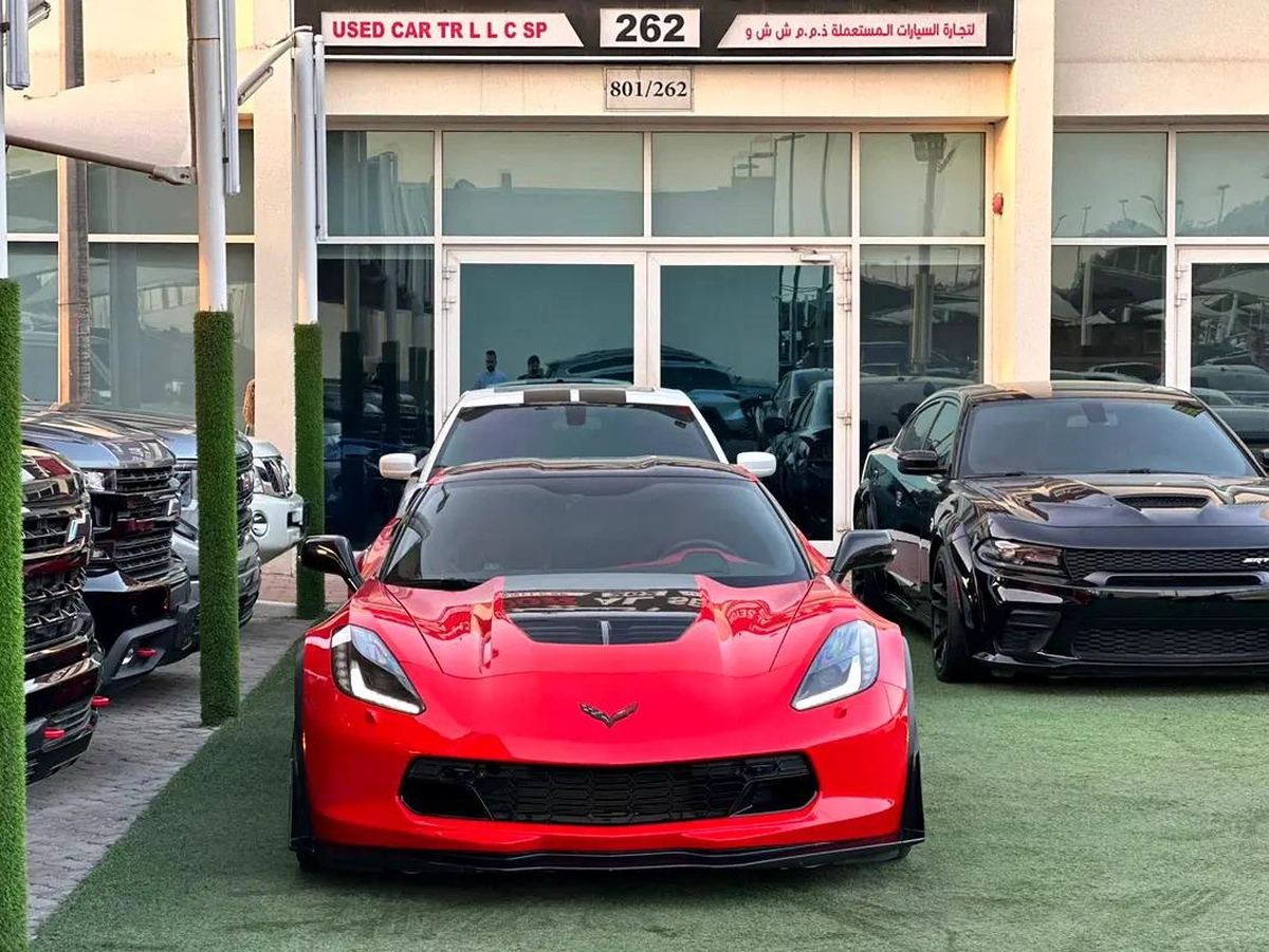 CHEVROLET CORVETTE C7 ZO6 GCC 2019 FULL OPTION ORIGINAL PAINT PERFECT CONDITION FULL SERVICE HISTORY-2-2