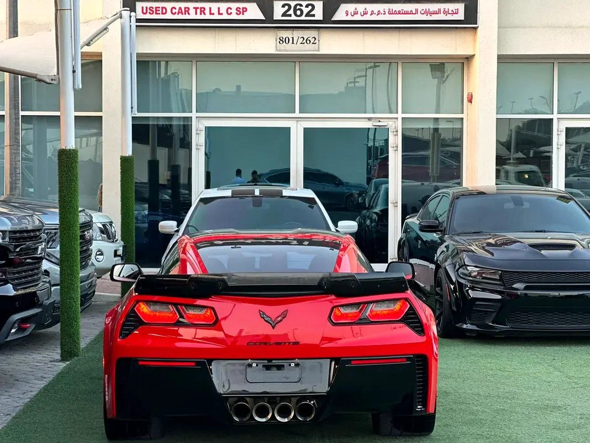 CHEVROLET CORVETTE C7 ZO6 GCC 2019 FULL OPTION ORIGINAL PAINT PERFECT CONDITION FULL SERVICE HISTORY-6-6