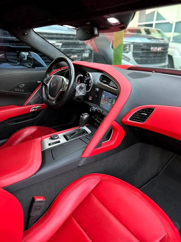 CHEVROLET CORVETTE C7 ZO6 GCC 2019 FULL OPTION ORIGINAL PAINT PERFECT CONDITION FULL SERVICE HISTORY