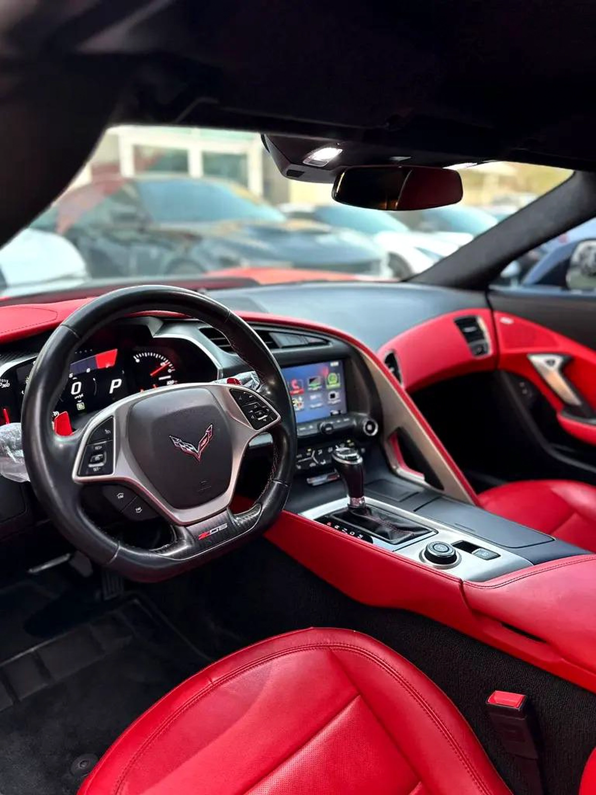 CHEVROLET CORVETTE C7 ZO6 GCC 2019 FULL OPTION ORIGINAL PAINT PERFECT CONDITION FULL SERVICE HISTORY-9-9