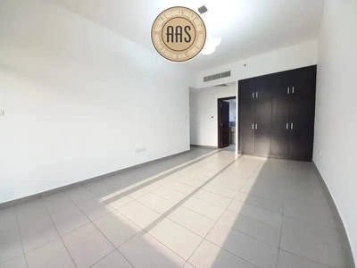 Chiller free luxurious huge 3bhk with all facilities-4