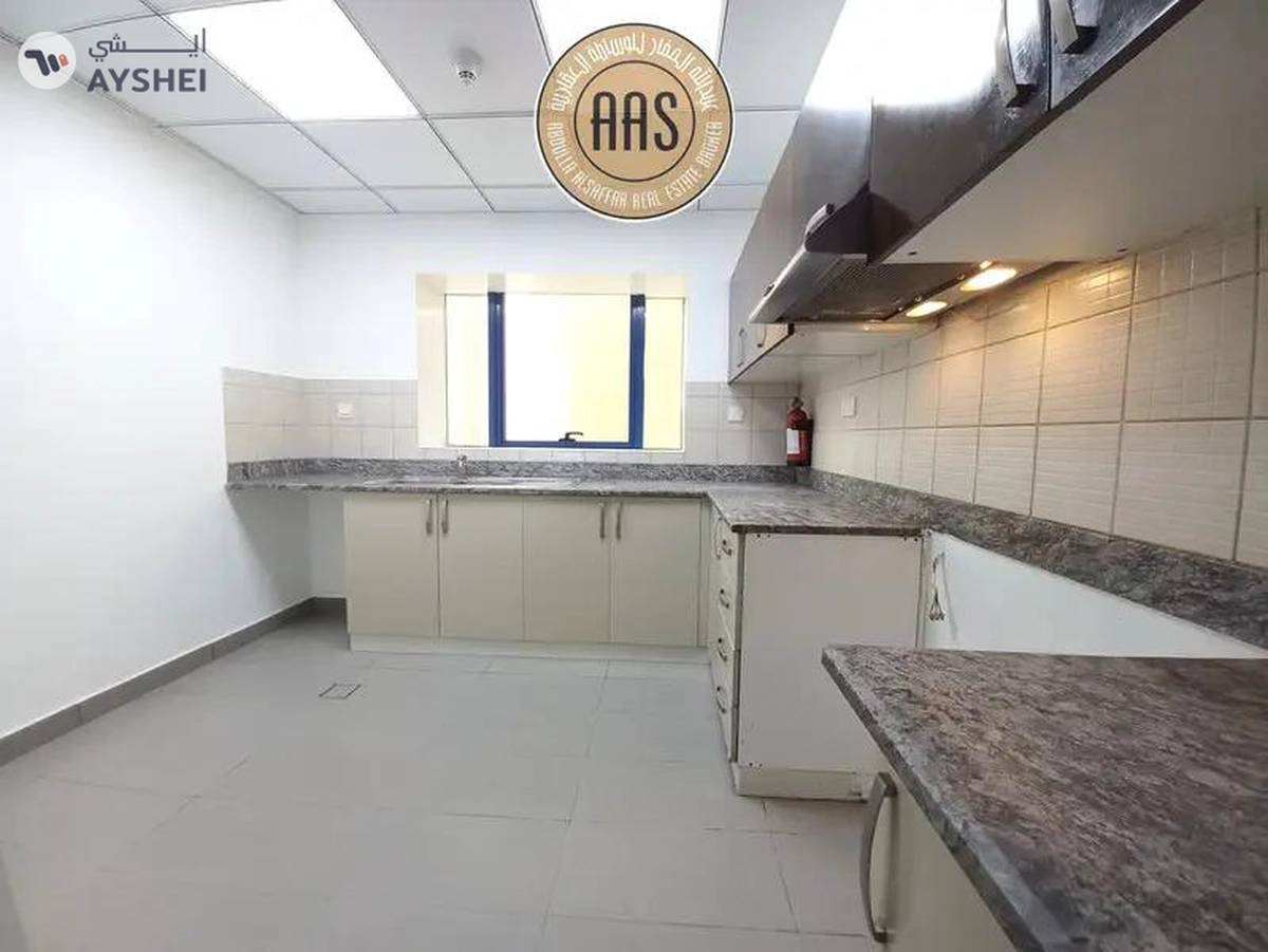 Chiller free luxurious huge 3bhk with all facilities-1-1