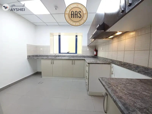 Chiller free luxurious huge 3bhk with all facilities
