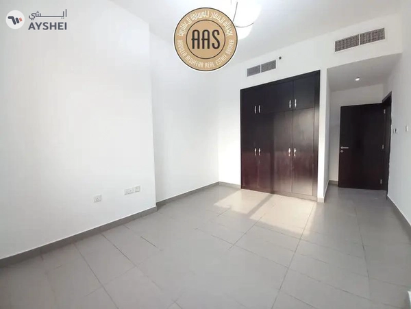 Chiller free luxurious huge 3bhk with all facilities