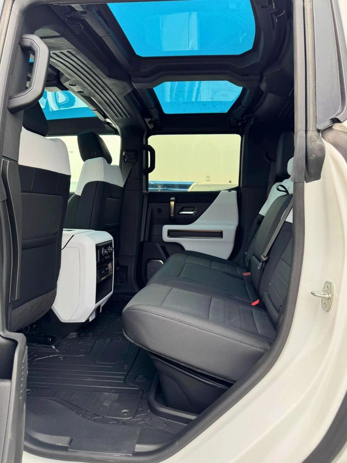 GMC Hummer EV PICKUP / 1.5L ELECTRIC / 360* CAMERA / PANORAMIC ROOF (CODE # 69056)-11-11