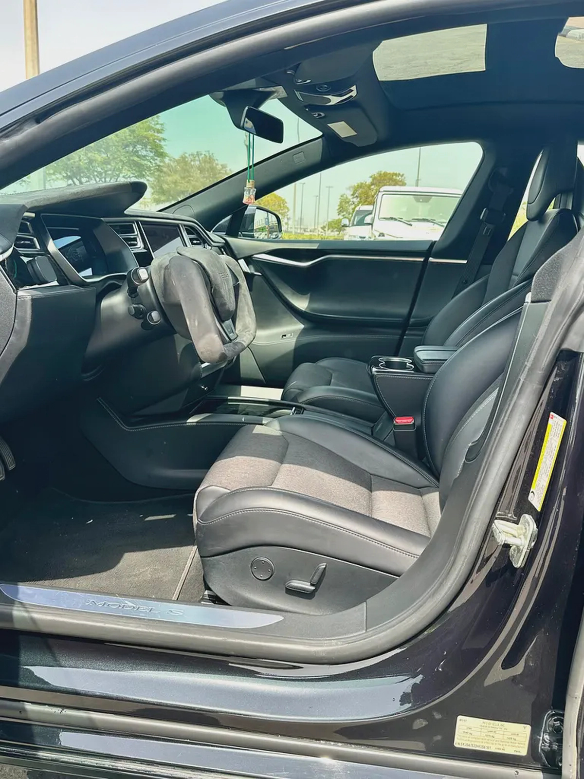 2017 Tesla Model S 90D - GCC Specs-11-11