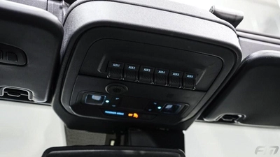 Ford Bronco WILDTRAK 2.7L (5 Seater)-8