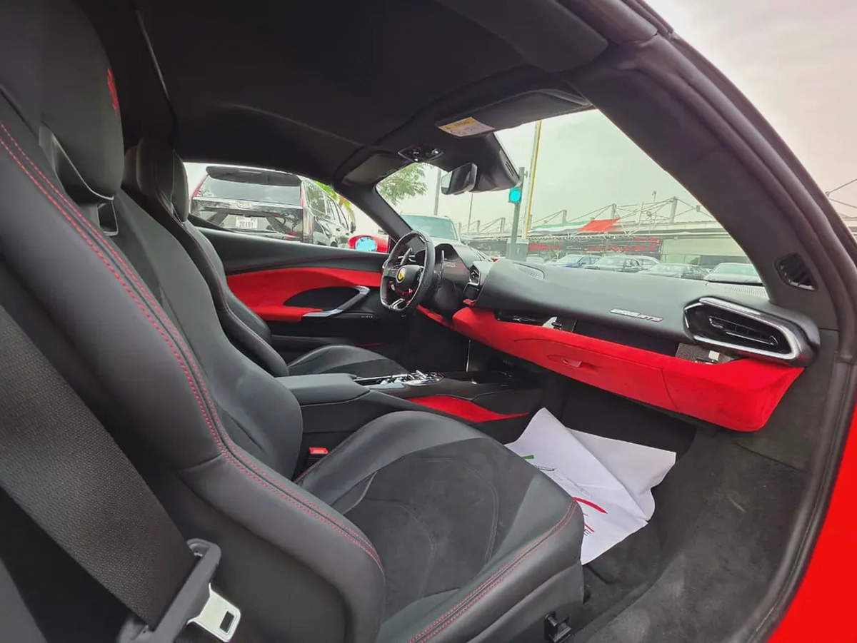 2025 Ferrari 296 GTS Standard - European Specs-12-12
