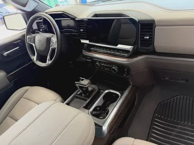2025 Chevrolet Silverado 1500 LT Trail Boss | GCC Specs | Brand New-13