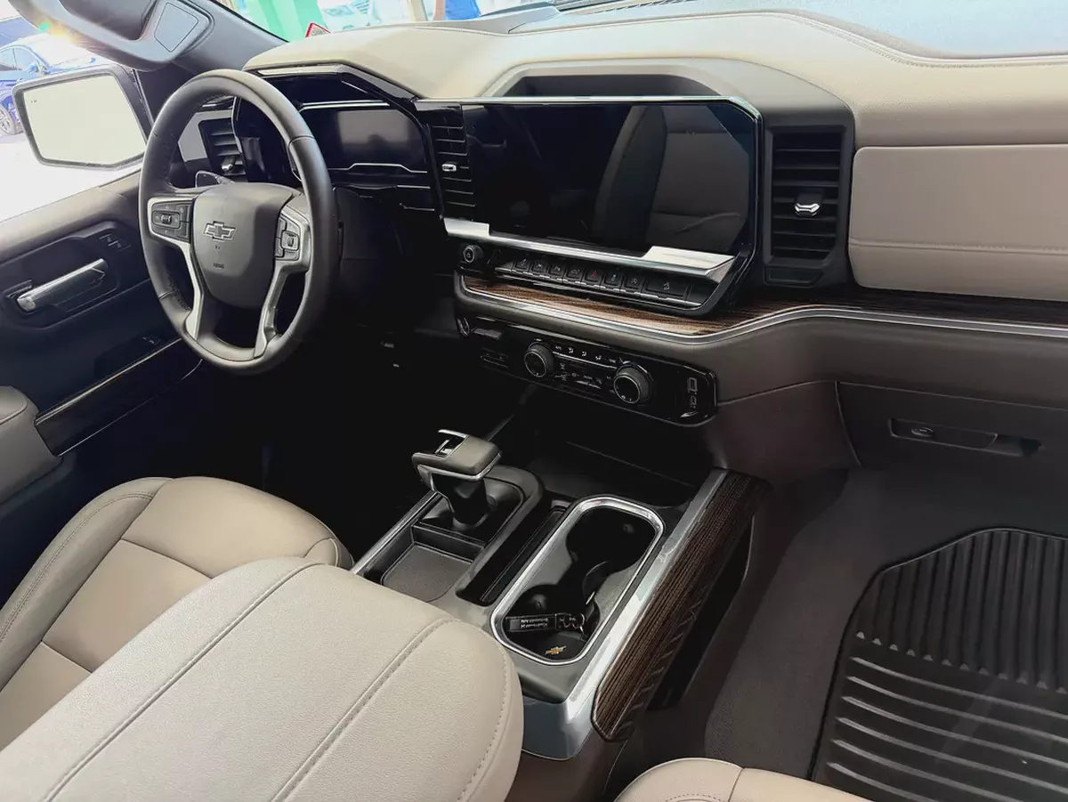 2025 Chevrolet Silverado 1500 LT Trail Boss | GCC Specs | Brand New-13-13