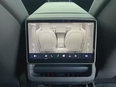 2026 Tesla Model Y Long Range GCC Specs Bank installment available-12