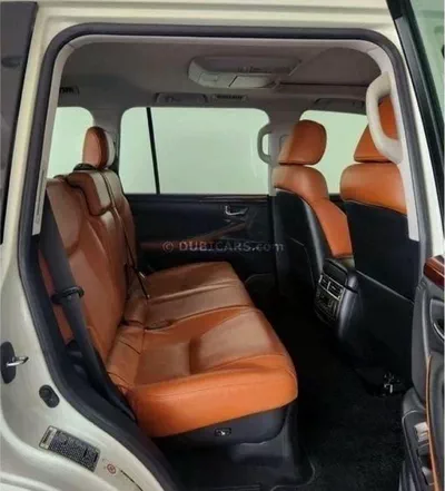 Lexus LX570 NAVIGATION SPORT 5.7L-8CYL GCC EXCELLENT CONDITION .Al Futtaim Motors-8