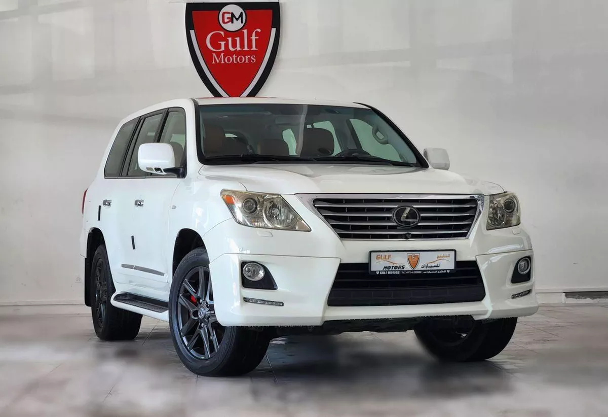 Lexus LX570 NAVIGATION SPORT 5.7L-8CYL GCC EXCELLENT CONDITION .Al Futtaim Motors